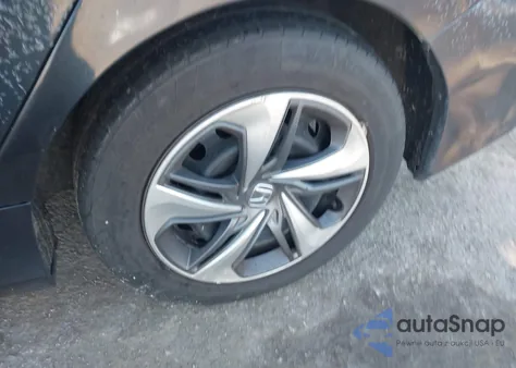 2017 Honda Civic Lx из США, поврежденный, VIN 2HGFC2F50HH532552